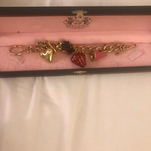 Juicy bracelets with charms